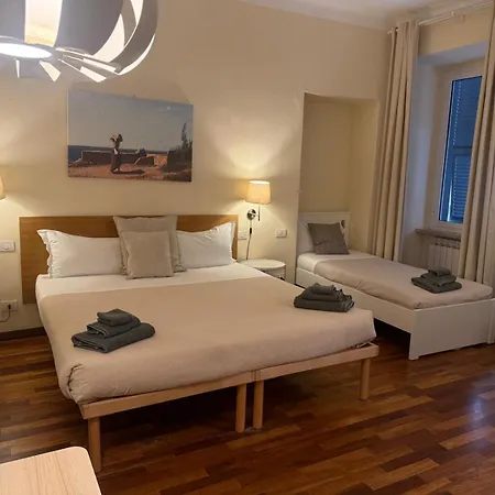 Center Fazio Rooms&apartments La Spezia